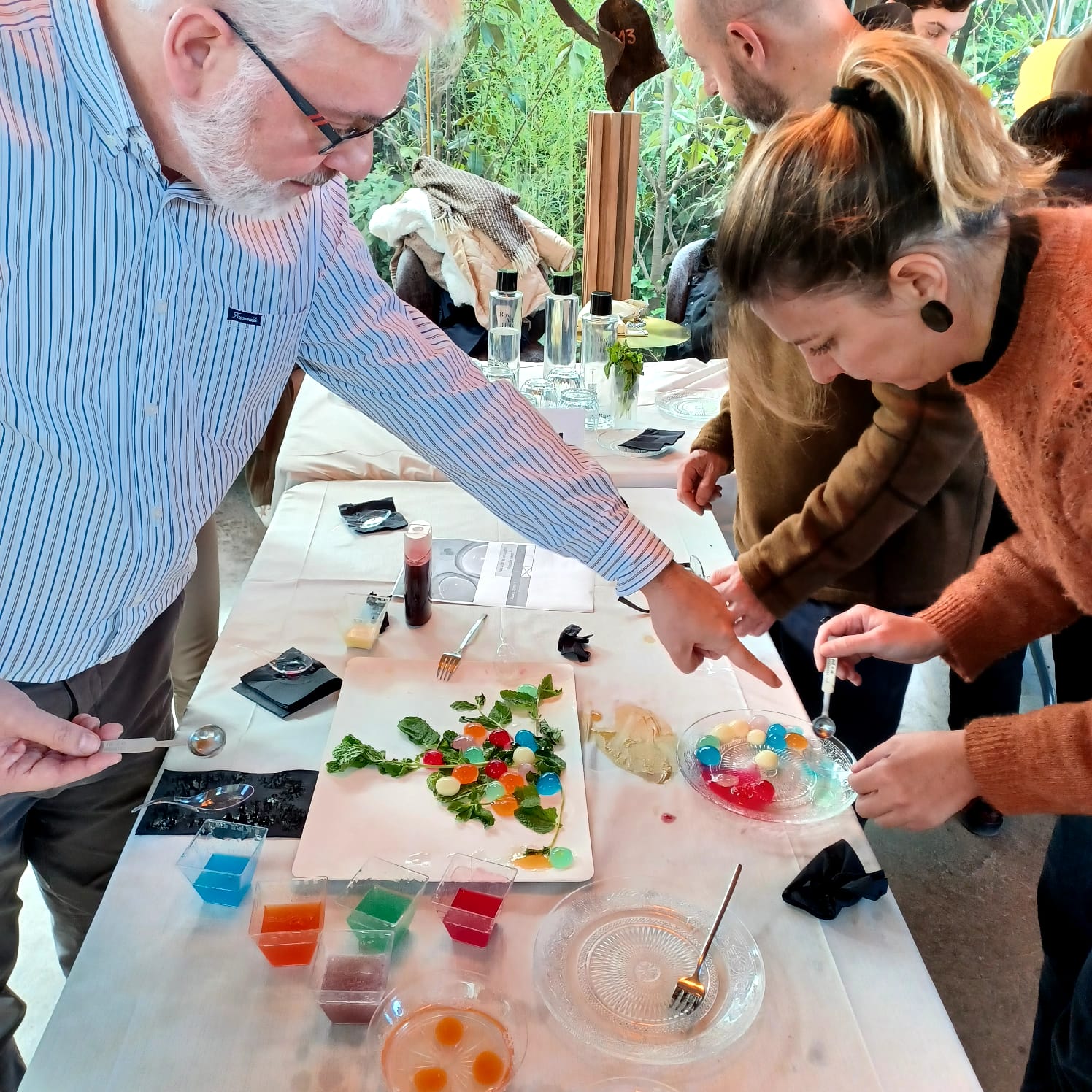 taller de esferas moleculares box art hotel sierra de guadarrama