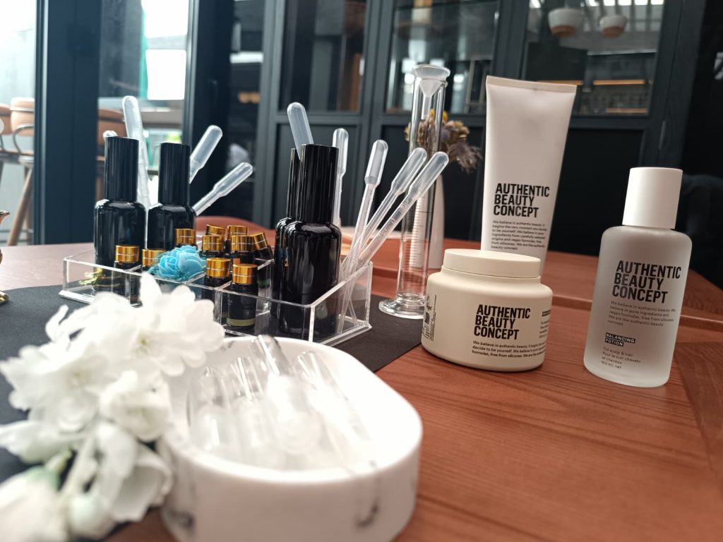 Taller de Aromas Crea tu Perfume Taller de Aromas Crea tu Perfume