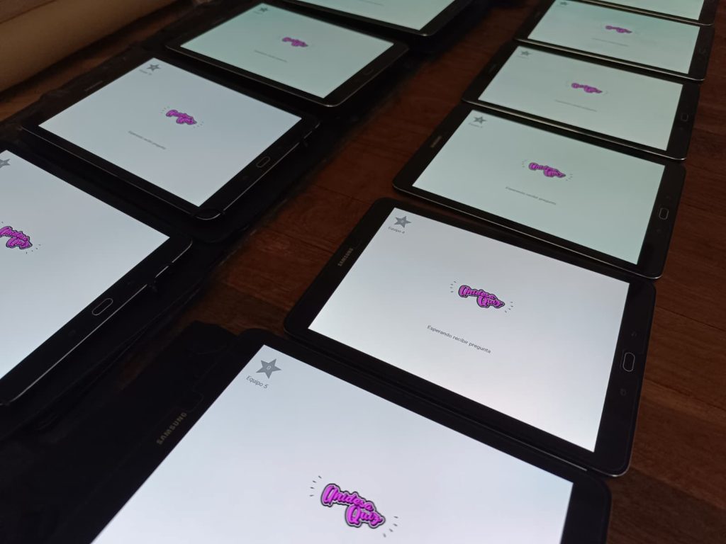 Quiz Show Trivial con tablets_1