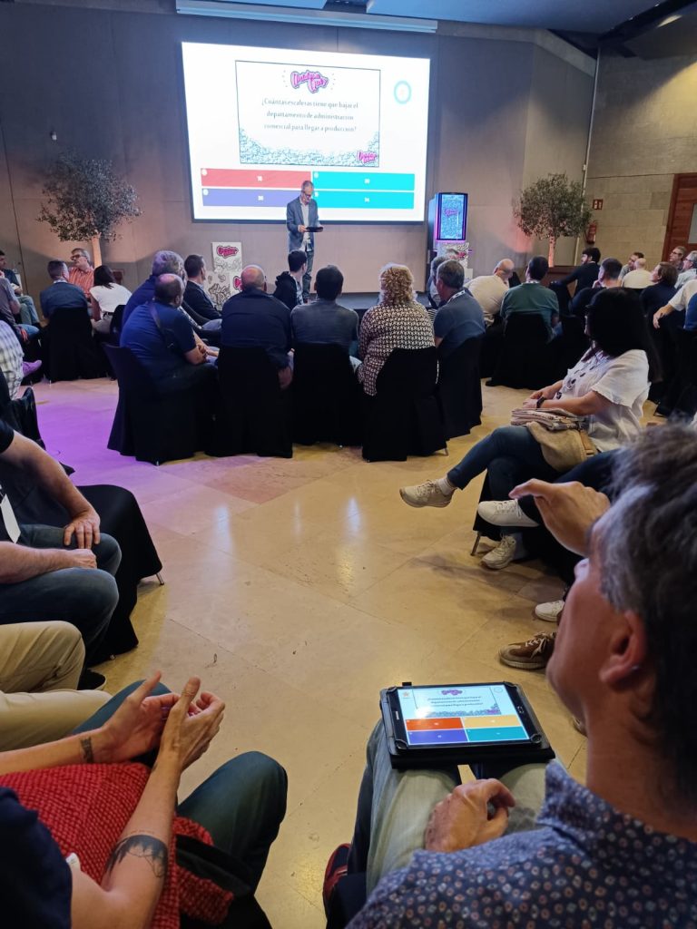 Trivial Quiz de empresa con tablets_14